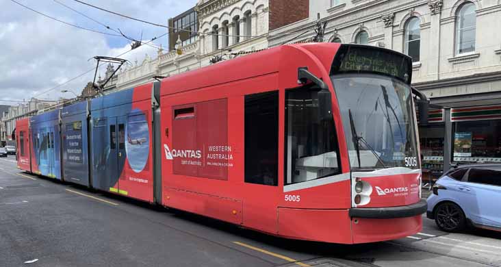 Yarra Trams Siemens Combino 5005 Qantas